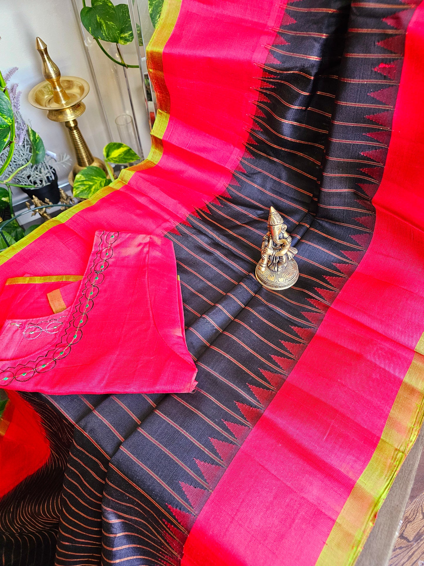 Pure Gadwal Silk - Black with red chili