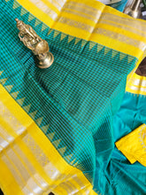 Load image into Gallery viewer, Pure Gadwal Silk
