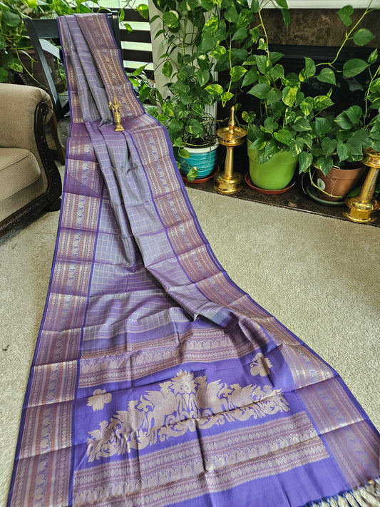 Pure Kanchi pattu with no zari