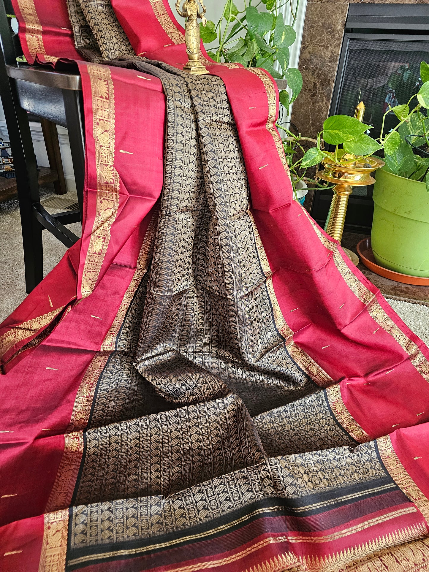 Pure Kanchi Pattu - Varisai Pattu