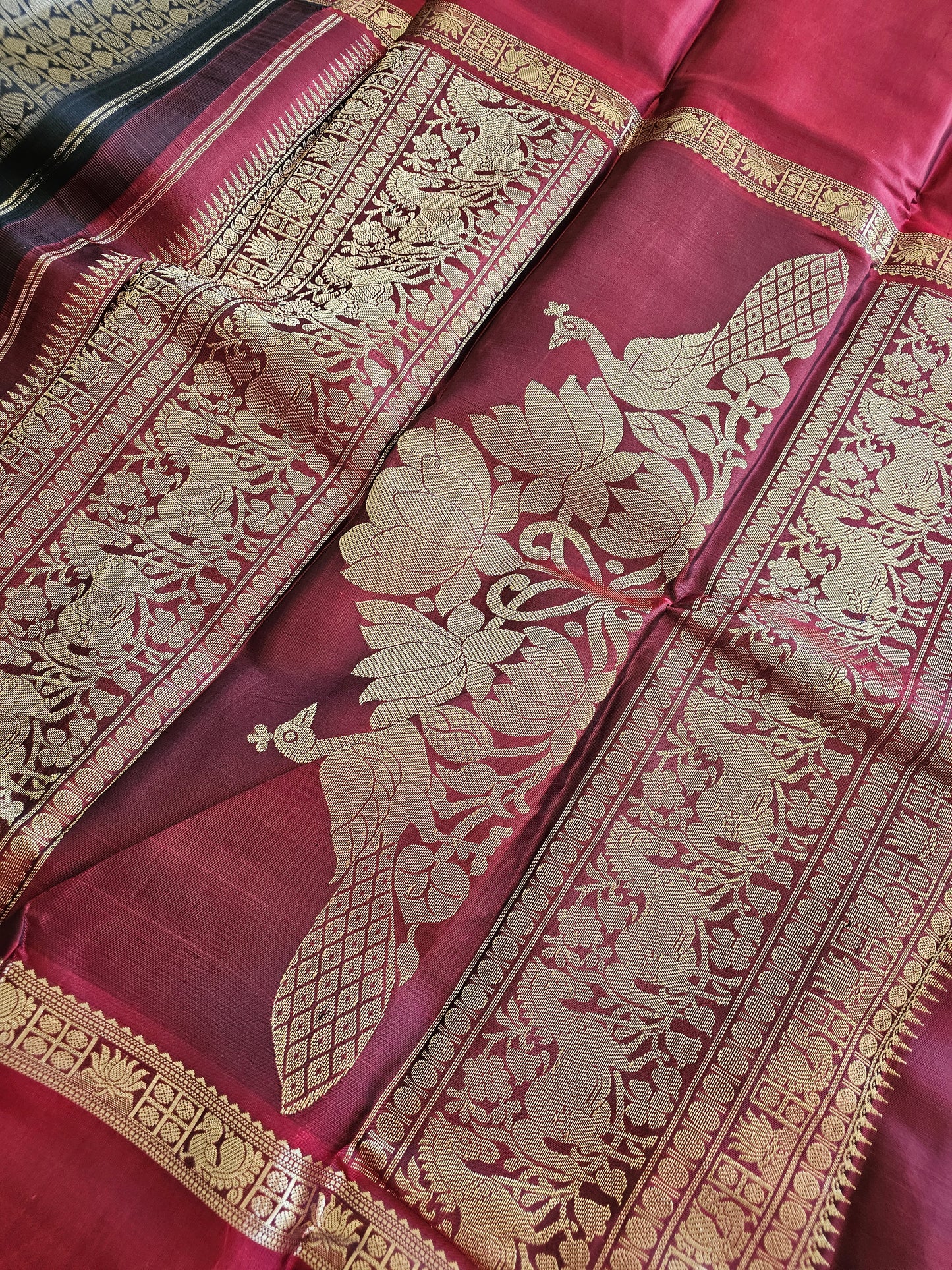 Pure Kanchi Pattu - Varisai Pattu